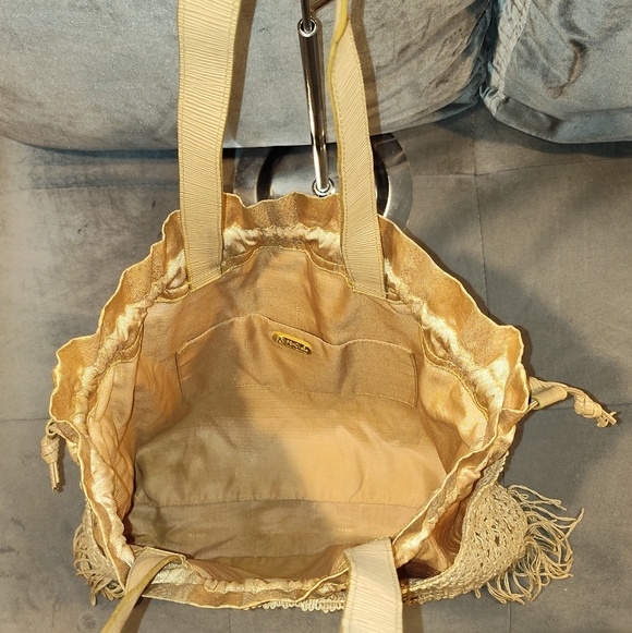 VINTAGE FENDI ZUCCA CROCHET GOLD  METALLIC DRAW-STRING SHOULDER BAG WITH FRINGES - Picture 12 of 16